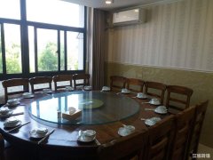 镜湖区东方龙城秉心苑营业中饭店转让