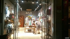 沈巷商业街童装店转让（可空转）
