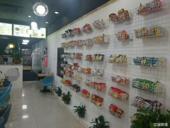 步行街繁华街道小吃旺铺低价转让