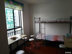 城东安师大附外对面入口处小饭桌转让