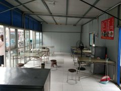 北联大正对面小吃旺铺低价转让