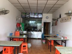 火车站旁餐饮旺铺转让