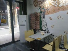 张家山口水巷口小吃旺铺低价转让