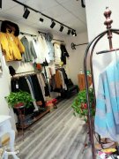 波波城商业街服装旺铺转让