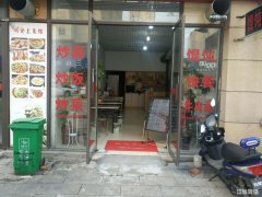 三山时代广场小区主干道小吃旺铺低价转让