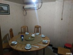 南瑞世纪联华超市旁十字路口餐饮旺铺低价转让