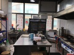 大学城旁小吃外卖旺铺转让