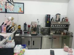 大桥商业街奶茶旺铺低价转让可空转