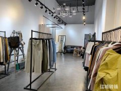 德胜广场好位置服装旺铺低价转让