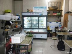 宇润小区主干道小吃旺铺转让