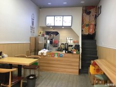 二街十字路口餐饮旺铺转让