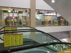 德胜广场C区电梯口旺铺转让可空转
