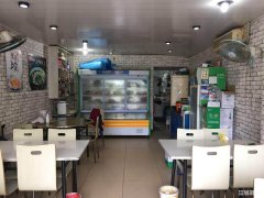 奇瑞BOBO城南门口旺铺转让