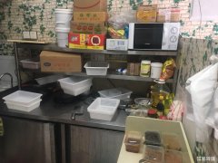 步行街附近小吃外卖店转让