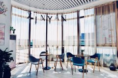 城东高档小区美容旺铺带会员转让