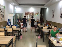 绿地棠梅小学旁餐饮旺铺转让