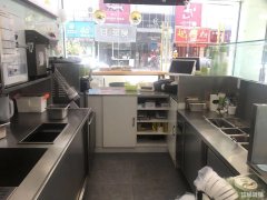 大桥商业街主干道奶茶旺铺转让