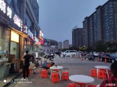 南翔万商小区正对面小吃旺铺低价转让