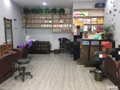 波波城南门商业街口头美发旺铺转让