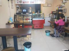 凤凰城南岛商业街小吃旺铺低价转让