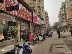 润安商业街小吃旺铺低价转让可空转