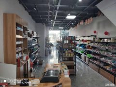 万达金街主干道旺铺低价转让可做其他行业