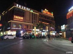 万春财富广场餐饮旺铺转让