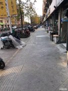 玲珑湾小区出入口美发旺铺转让
