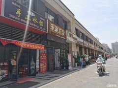 万悦城联华超市大门口旁旺铺转让