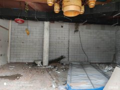 鲁港大型超市下老乡鸡旁纯一层旺铺出租