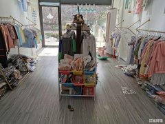 银湖小区主干道超低租金旺铺转让