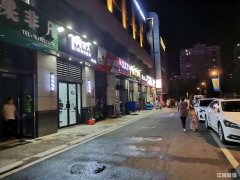 万悦城小区出入口处旺铺转让可空转