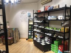 四褐山临街位置鞋店旺铺低价转让
