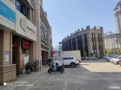 海螺大酒店旁白金湾美容美甲精装修旺铺低价转让