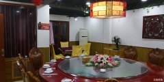 红梅新村旁小区门口餐饮旺铺出租或出售