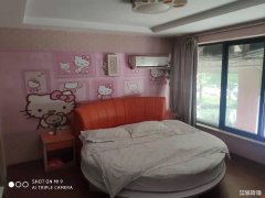 中央城C区主干道宾馆旺铺低价转让