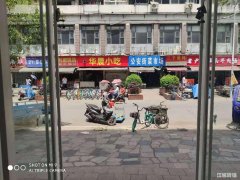 融汇东区一楼外街主干道服装旺铺低价转让
