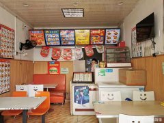 四褐山临街主干道小吃旺铺转让