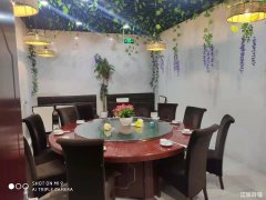 大桥拓佳广场纯一层餐饮旺铺低价转让