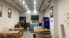 万悦城主干道绝佳位置小吃旺铺转让