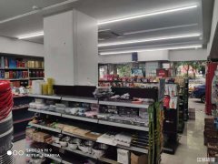 星隆国际正对面站牌旁双开间便利旺铺低价转让
