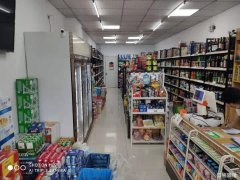 万科城南区小区大门口便利店旺铺整体转让
