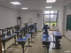 东方龙城十字路口培训旺铺低价转让