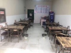 万春商业街好位置餐饮旺铺转让