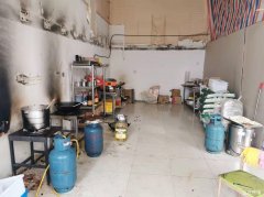 城南金玺广场小吃外卖店转让