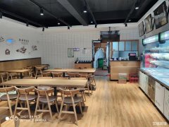 凤凰美食街主干道小吃旺铺低价转让