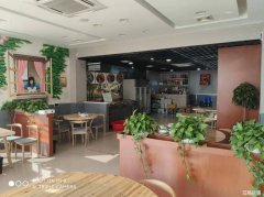 鲁港大市场拐角处纯一层餐饮旺铺低价转让