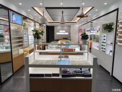 北塘小学旁卡子街公交站牌眼镜旺铺低价转让