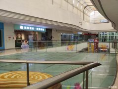 柏庄时代广场商场一楼超市出入口处百货旺铺低价转让